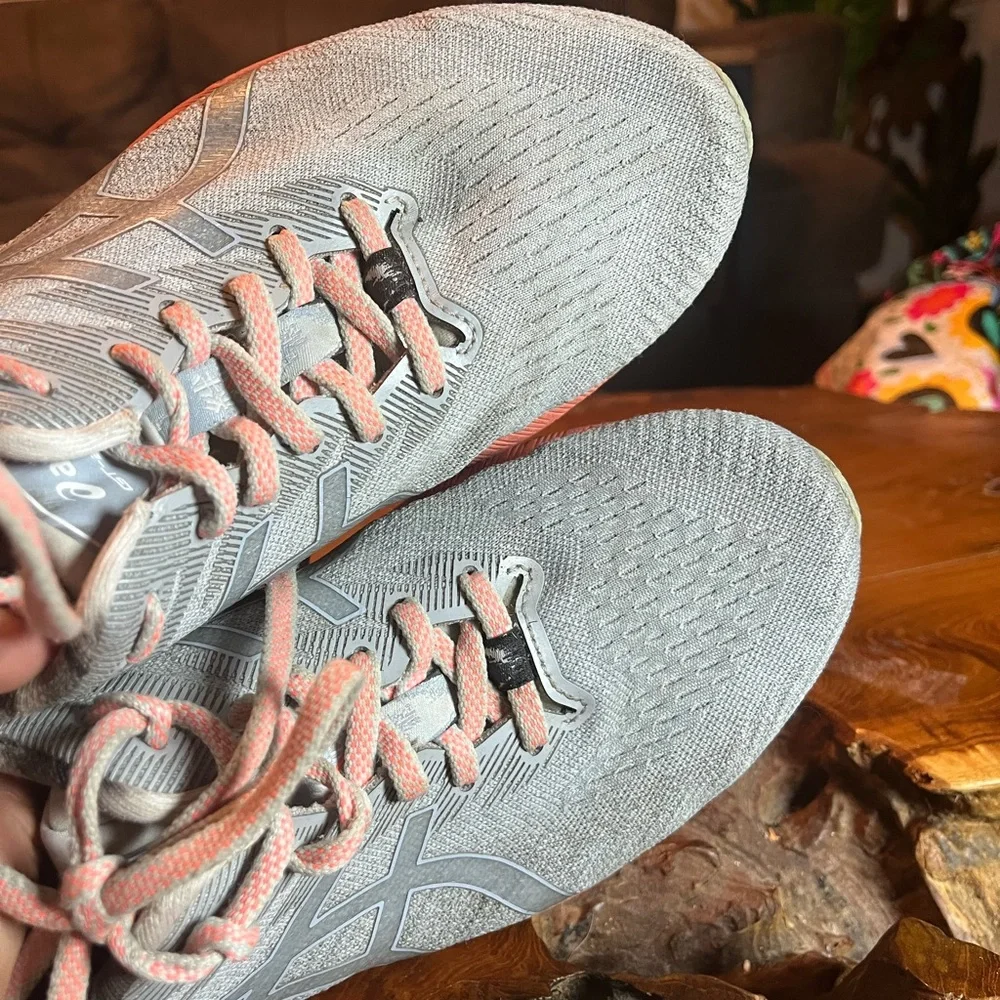 ASICS GT-2000 10 Running Shoes 9.5 Sheet Rock Pink Rave Stability Sneakers